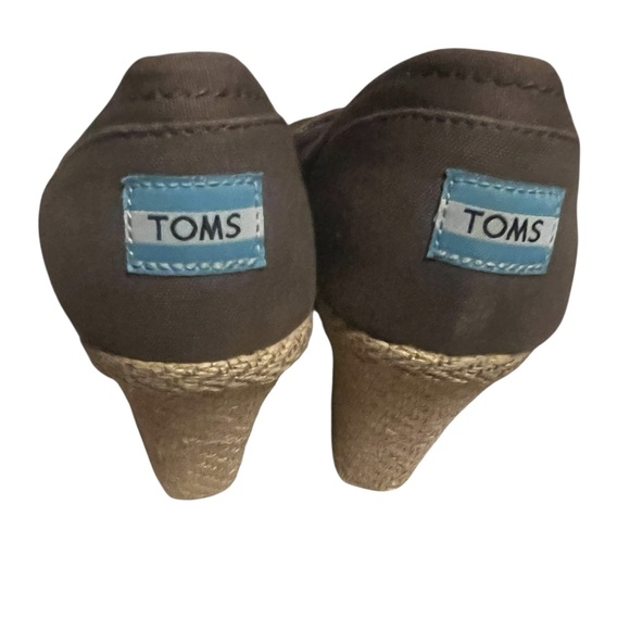 Toms Taupe Gray/Brown Wedges so 10 - Picture 3 of 7